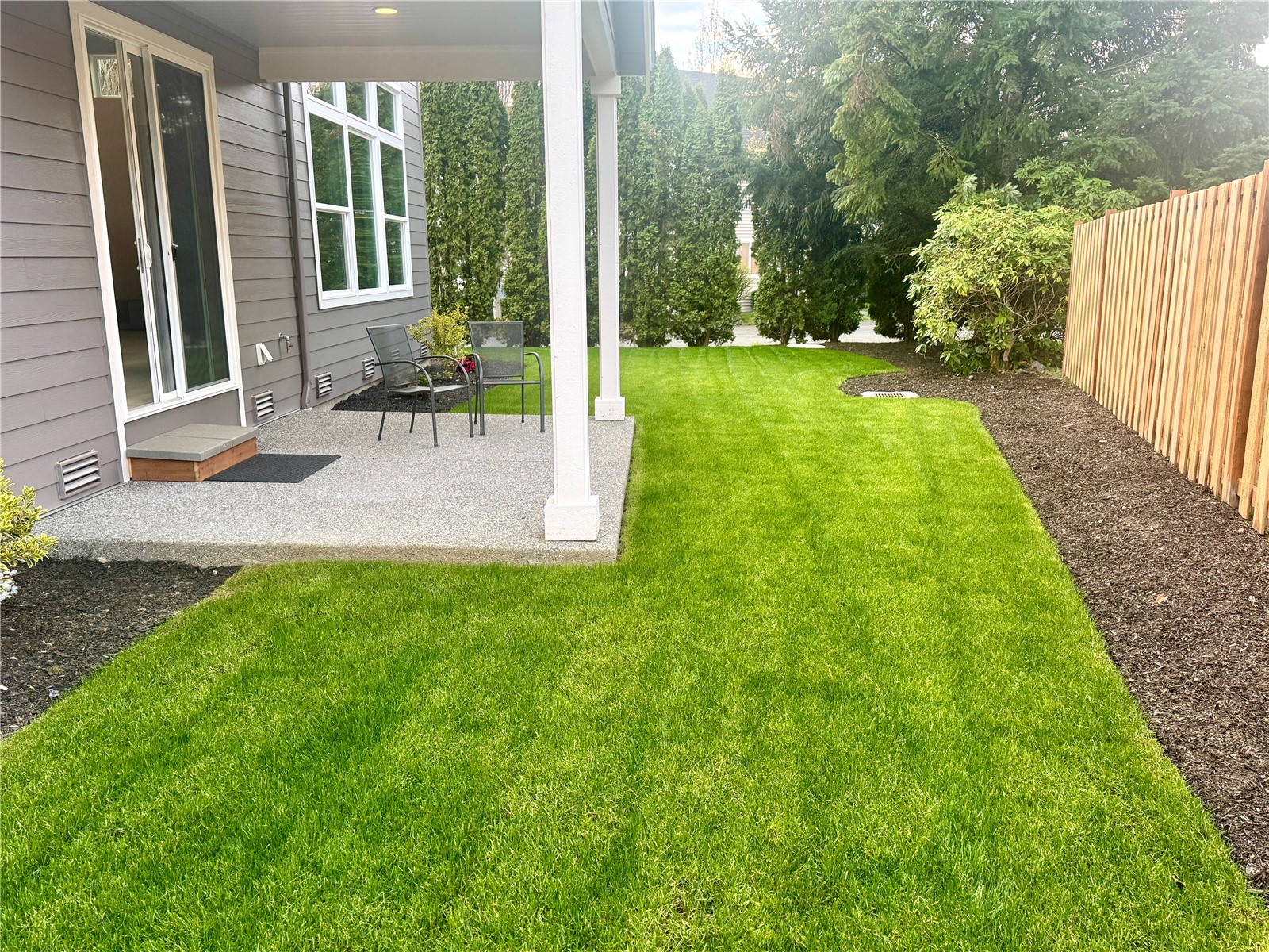 9207 NE 175th Street #B, Bothell, WA 98011