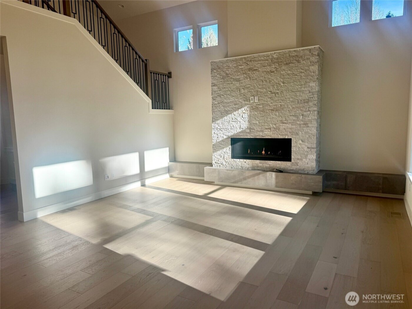 9207 NE 175th Street #B, Bothell, WA 98011