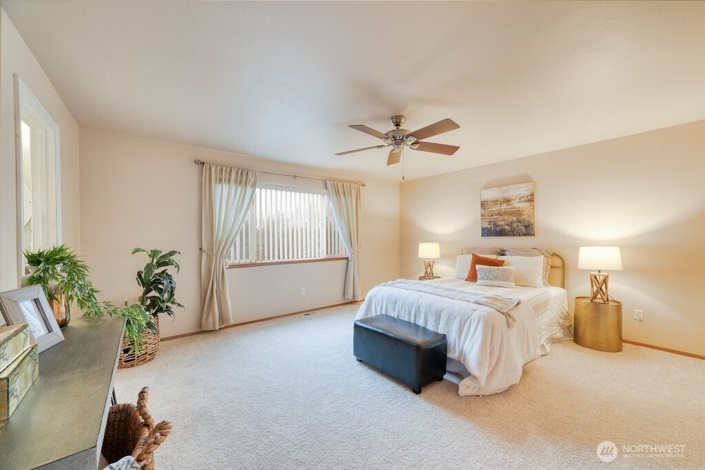 22237 131st Avenue SE, Kent, WA 98031