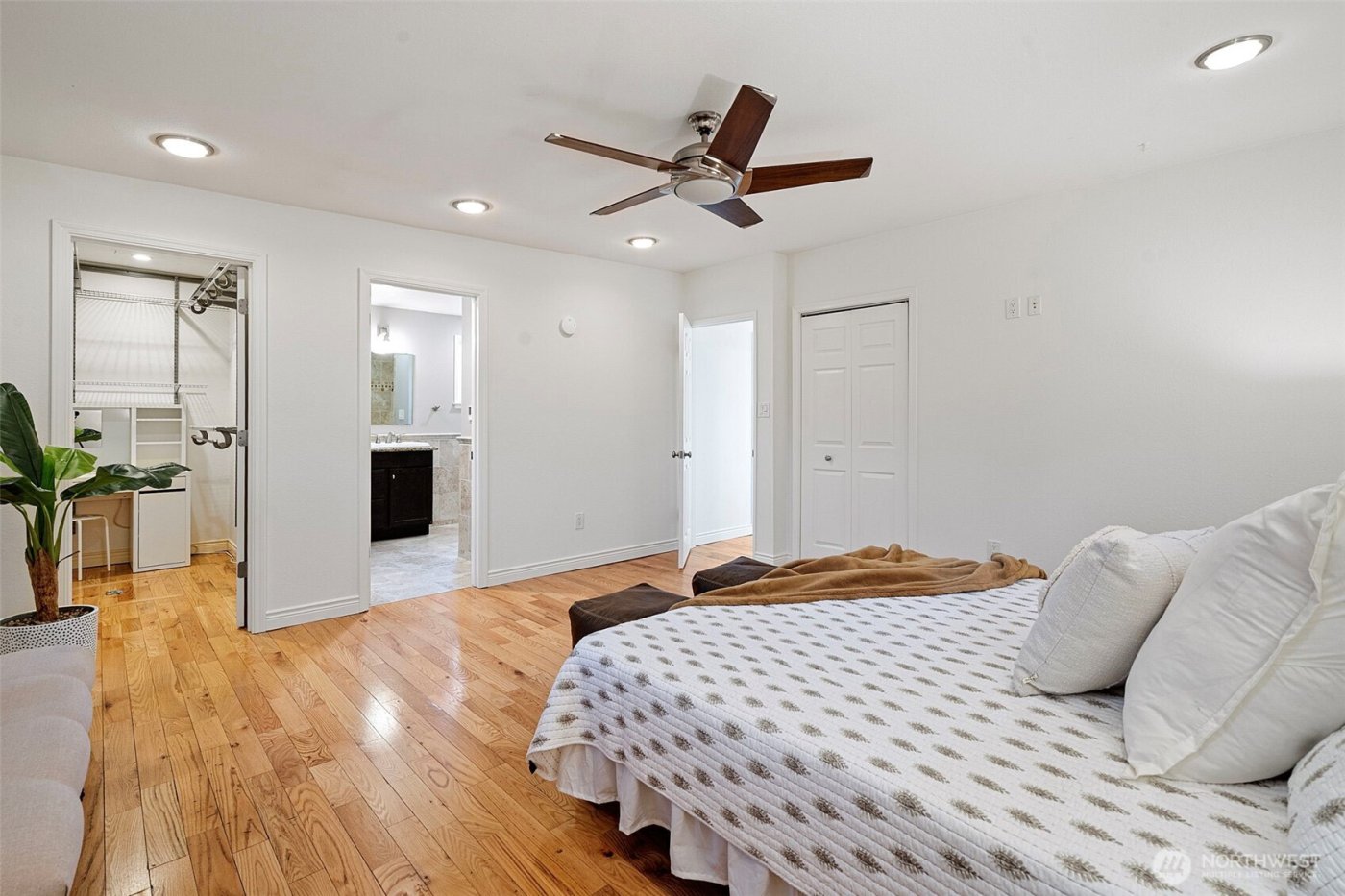 21614 SE 259th Street , Maple Valley, WA 98038