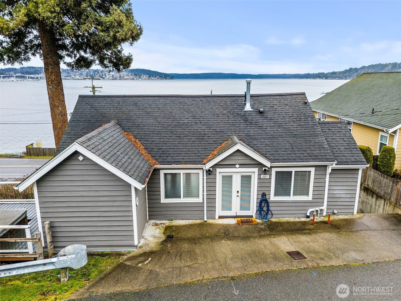 1805 Lawrence Street , Port Orchard, WA 98366