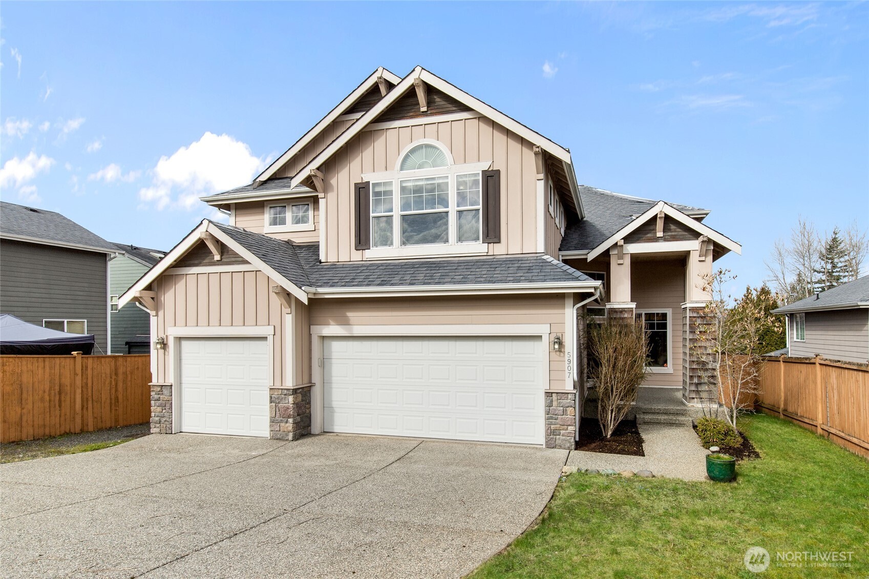 5907 77th Drive NE, Marysville, WA 98270