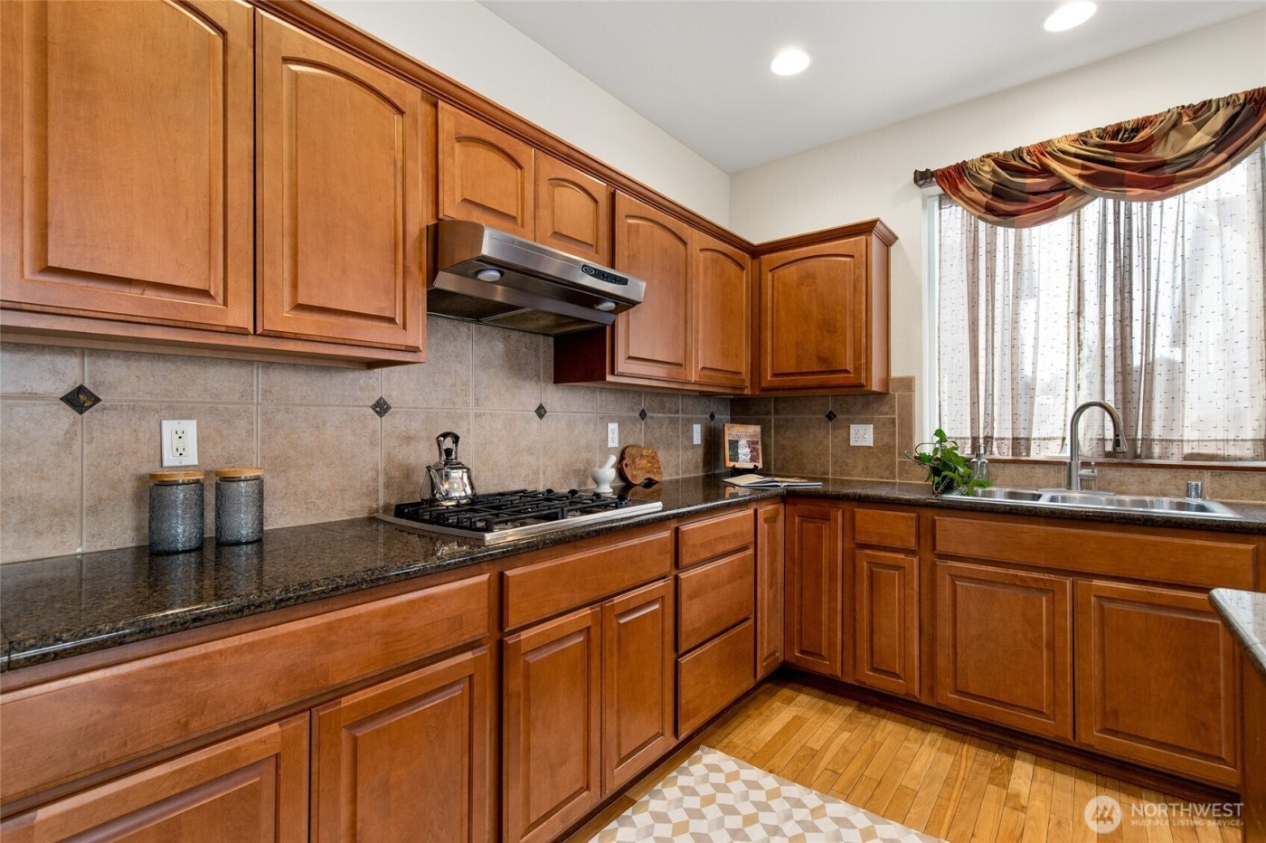 5907 77th Drive NE, Marysville, WA 98270