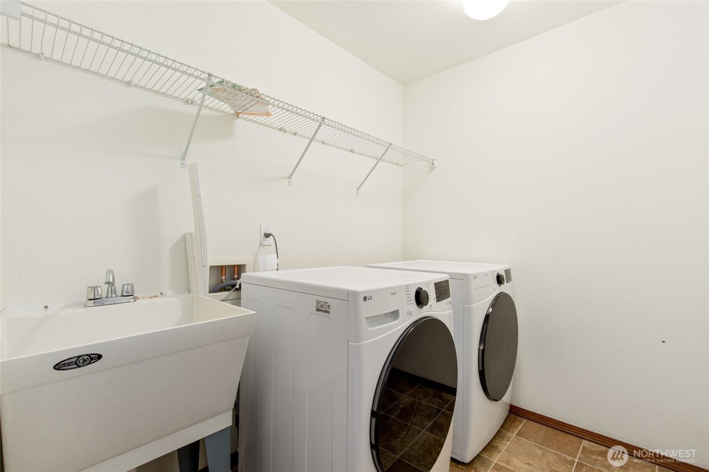 5907 77th Drive NE, Marysville, WA 98270