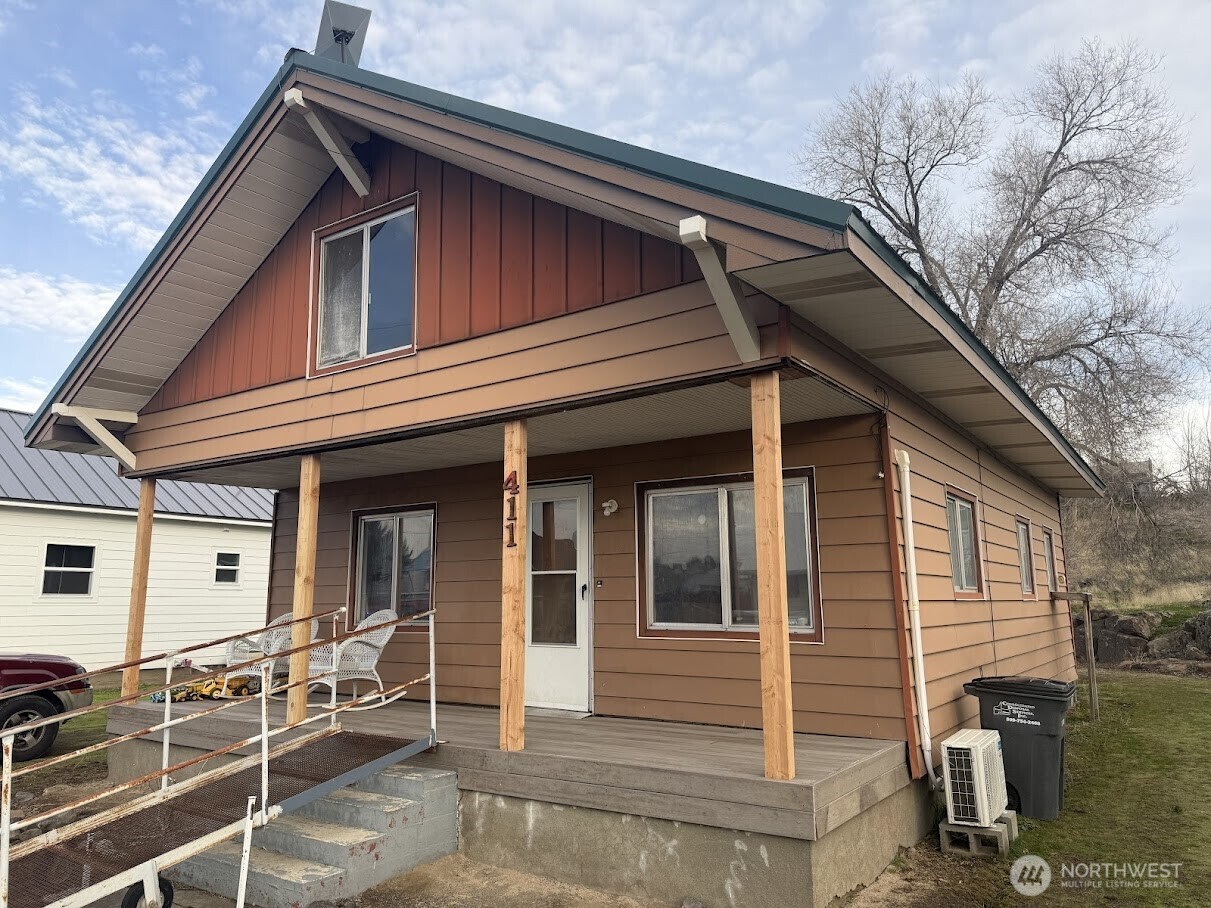 411 S Divisioon Street , Odessa, WA 99159
