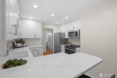 5225 50th Avenue NE #206, Seattle, WA 98105 - Photo 14