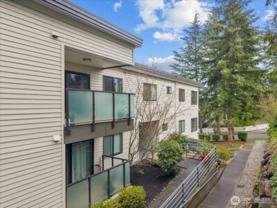 5225 50th Avenue NE #206, Seattle, WA 98105 - Photo 28