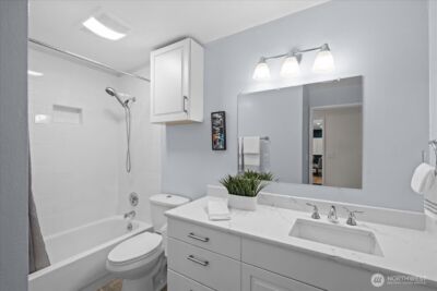 5225 50th Avenue NE #206, Seattle, WA 98105 - Photo 10