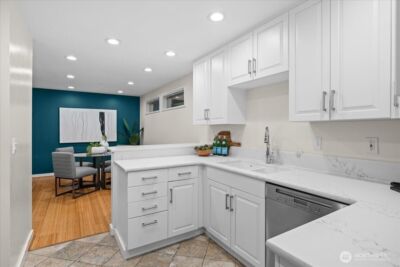 5225 50th Avenue NE #206, Seattle, WA 98105 - Photo 11