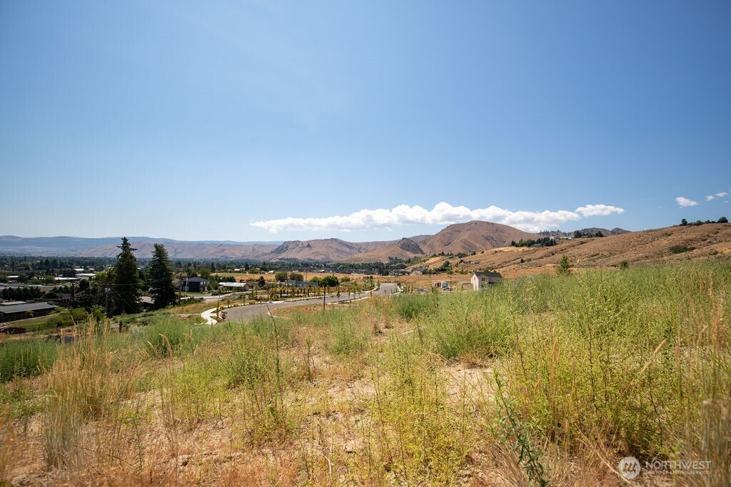 0 Lot 4 Farmstead Lane , Wenatchee, WA 98801