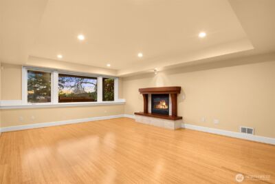 1610 10th Street W, Kirkland, WA 98033 - Photo 32