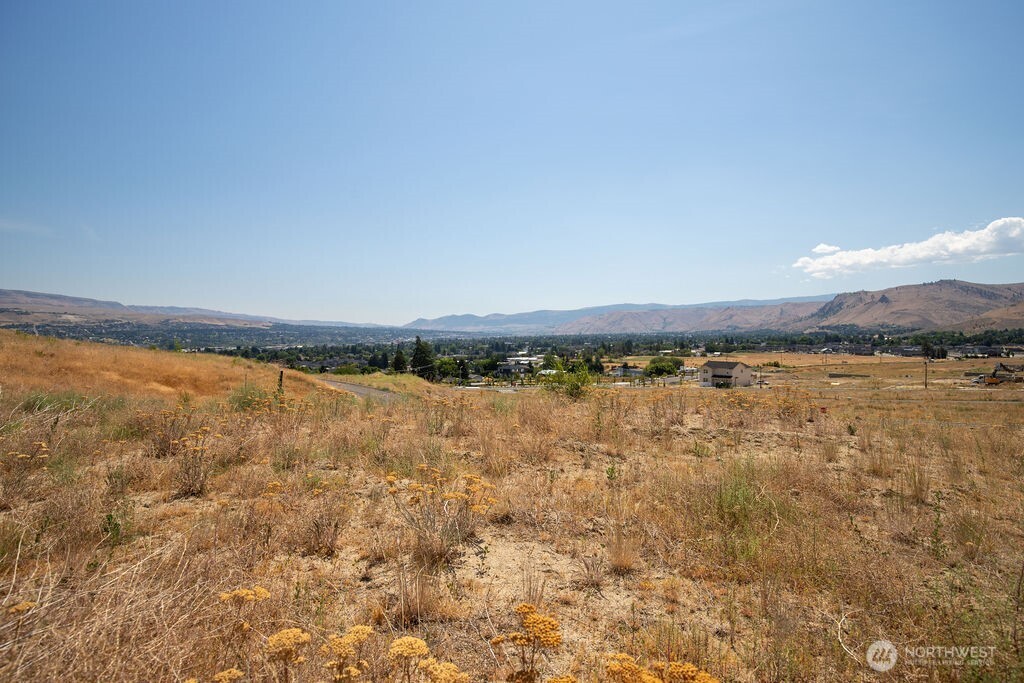 0 Lot 3 Farmstead Lane , Wenatchee, WA 98801