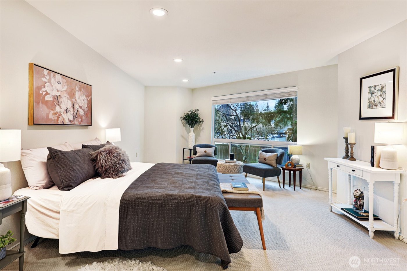 823 N 161st Place #105, Shoreline, WA 98133