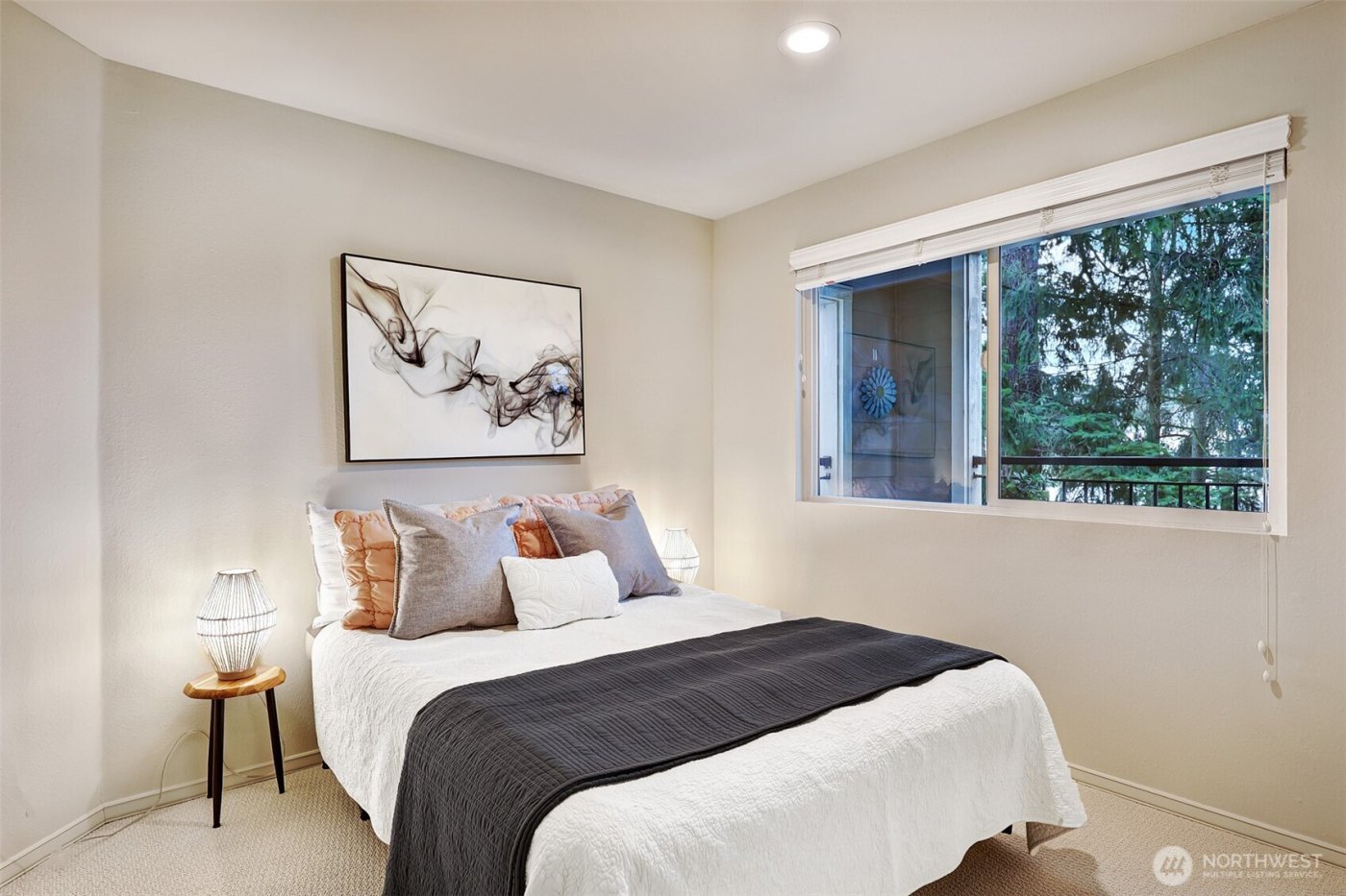 823 N 161st Place #105, Shoreline, WA 98133