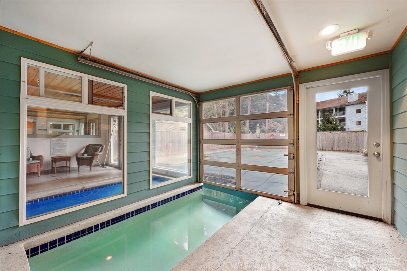 823 N 161st Place #105, Shoreline, WA 98133