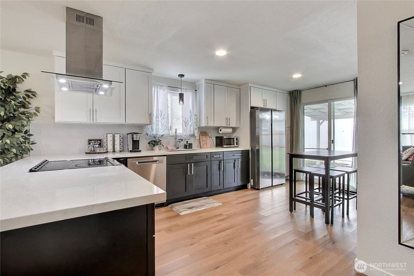 6903 S Cheyenne Street , Tacoma, WA 98409