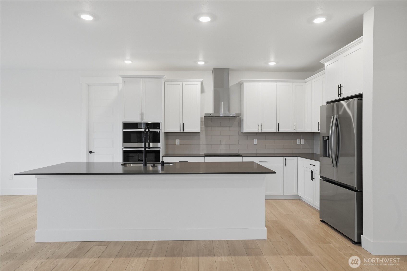 20464 Myrtle Place E, Bonney Lake, WA 98391