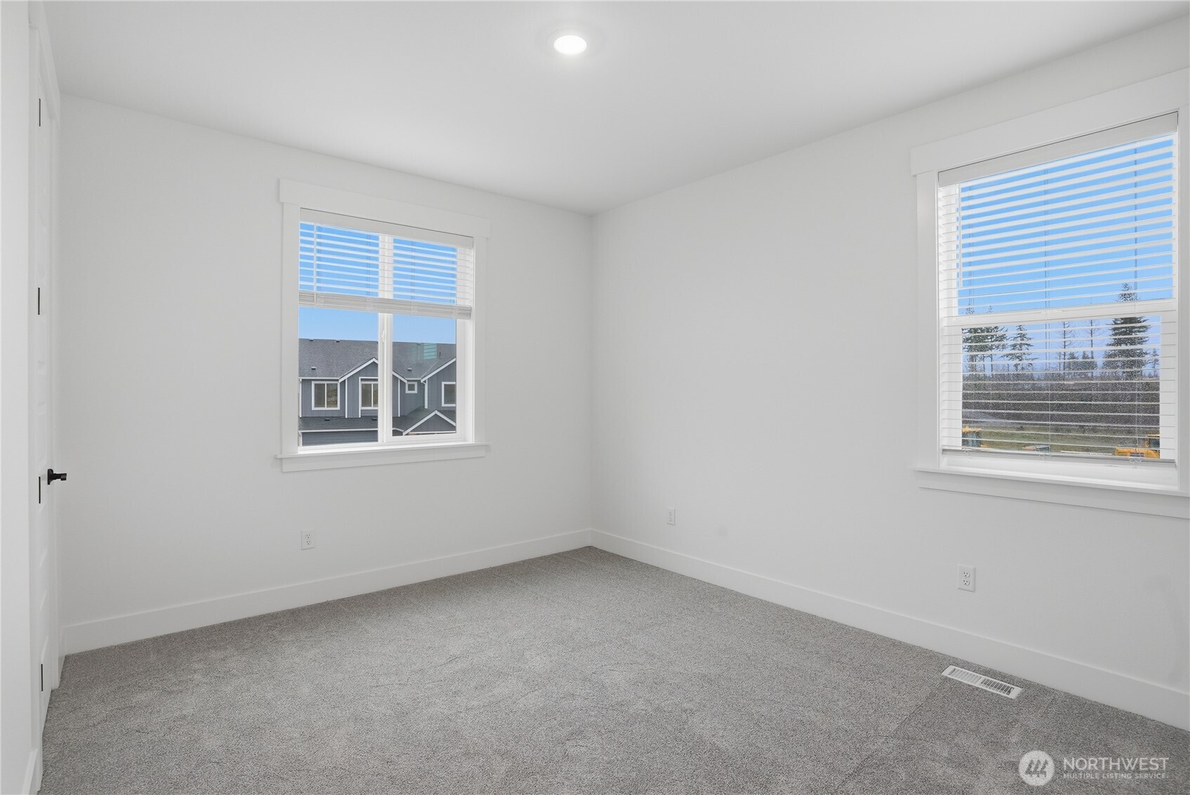 20464 Myrtle Place E, Bonney Lake, WA 98391