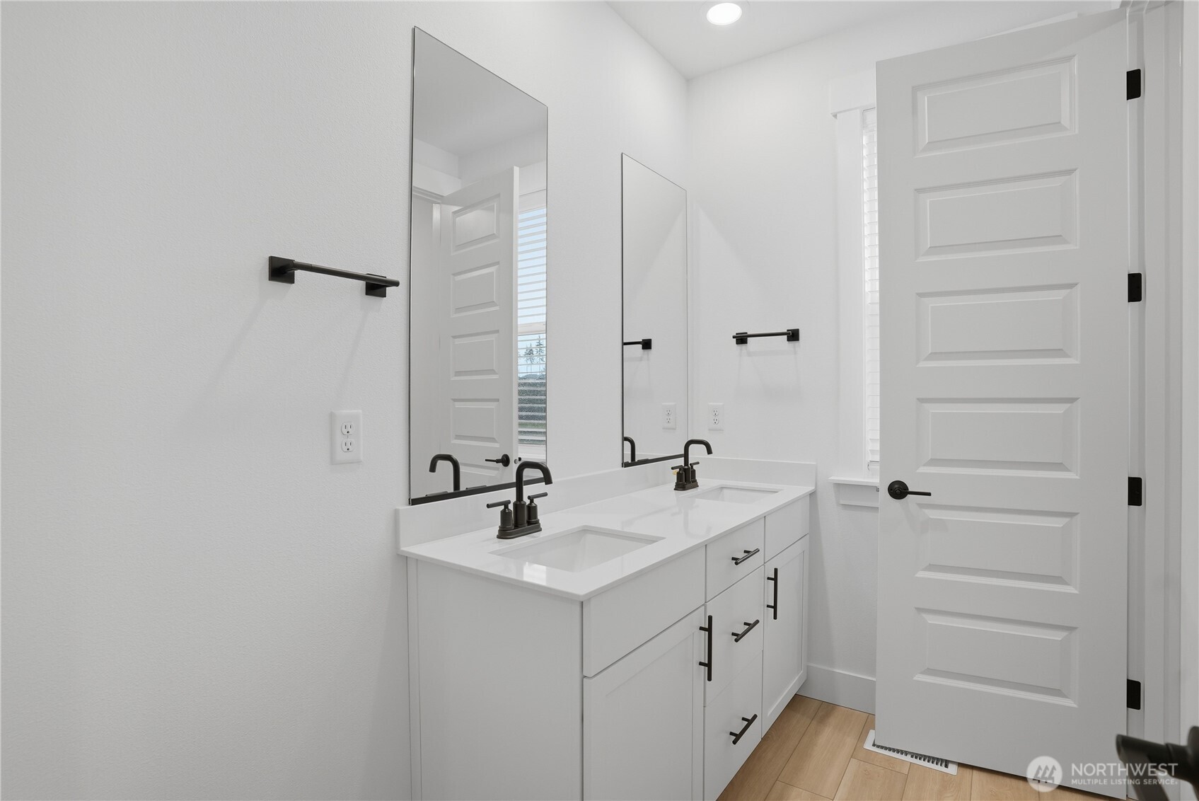 20464 Myrtle Place E, Bonney Lake, WA 98391