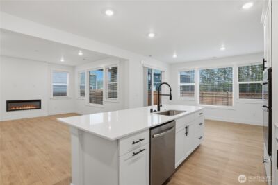 20409 Mystic Place E, Bonney Lake, WA 98391 - Photo 4