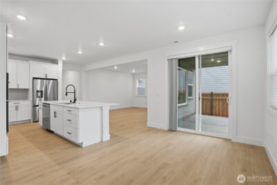 20409 Mystic Place E, Bonney Lake, WA 98391 - Photo 5