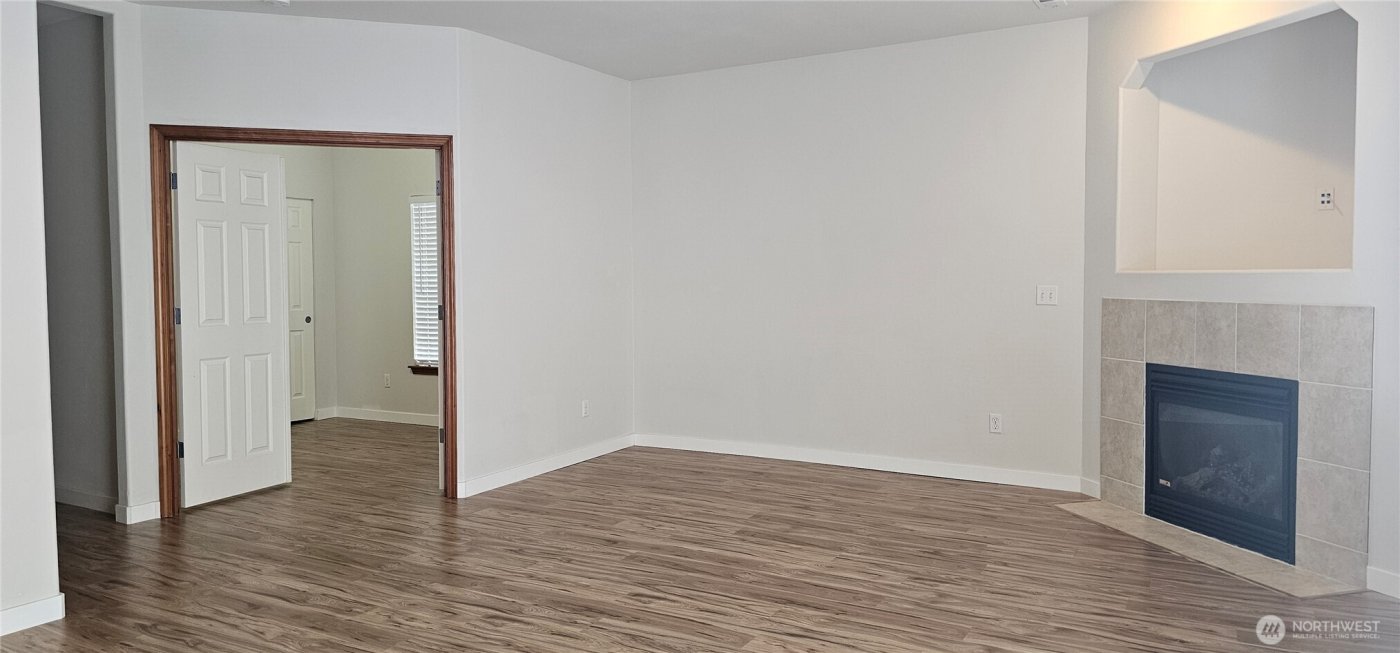 9131 Thea Rose Drive SE, Yelm, WA 98597