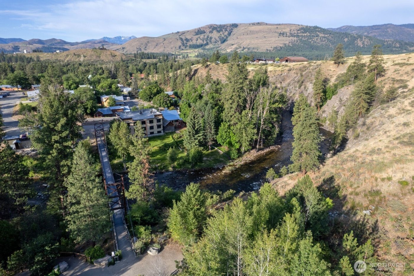 615 Pine Loop , Winthrop, WA 98862