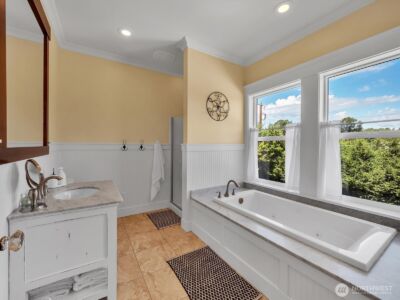 1421 Pioneer Highway , Silvana, WA 98287-4009 - Photo 31