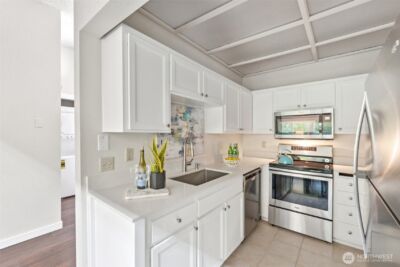 12567 35th Avenue NE #204, Seattle, WA 98125 - Photo 11