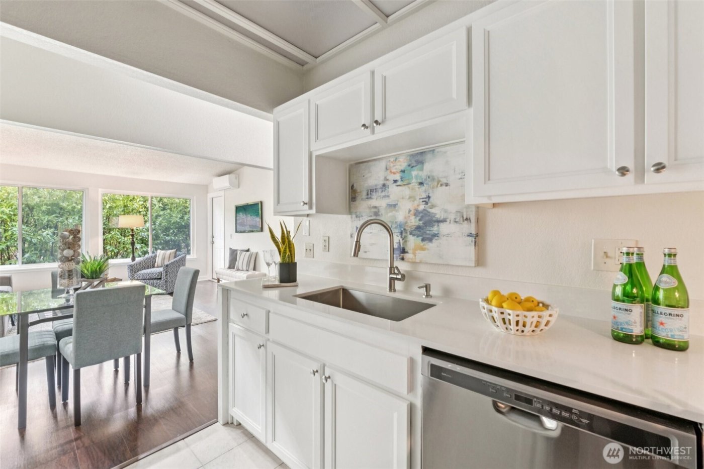 12567 35th Avenue NE #204, Seattle, WA 98125