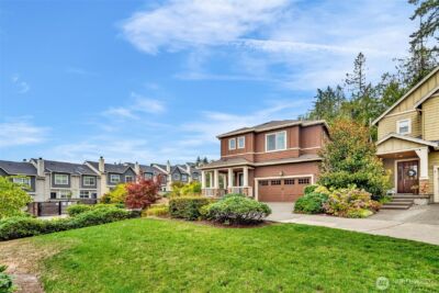 1705 NE Falls Dr , Issaquah, WA 98029-7822