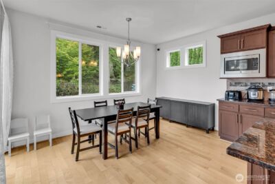 1705 NE Falls Dr , Issaquah, WA 98029-7822 - Photo 16