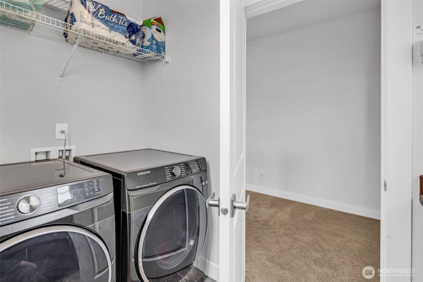 1705 NE Falls Dr , Issaquah, WA 98029-7822