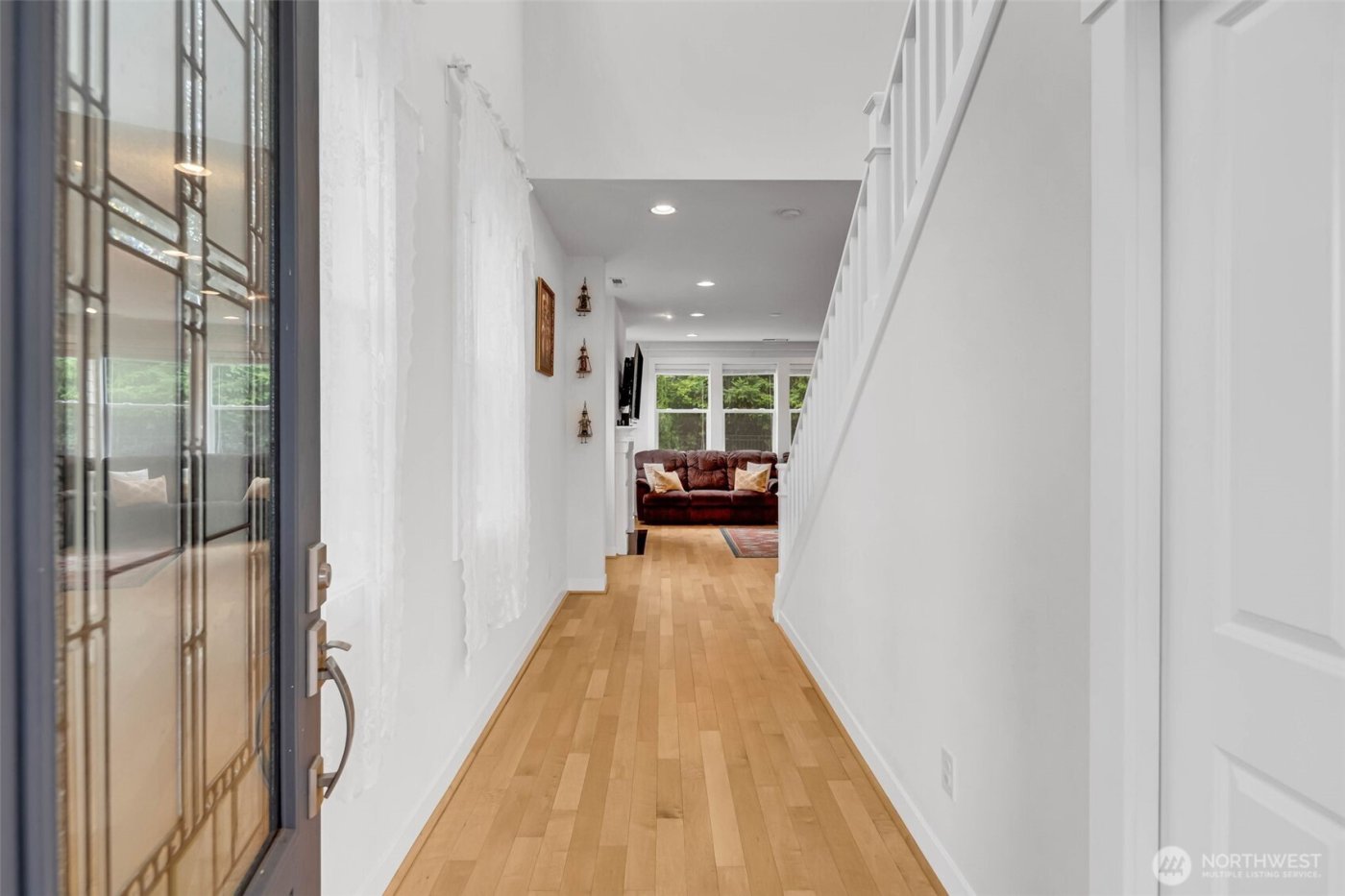 1705 NE Falls Dr , Issaquah, WA 98029-7822