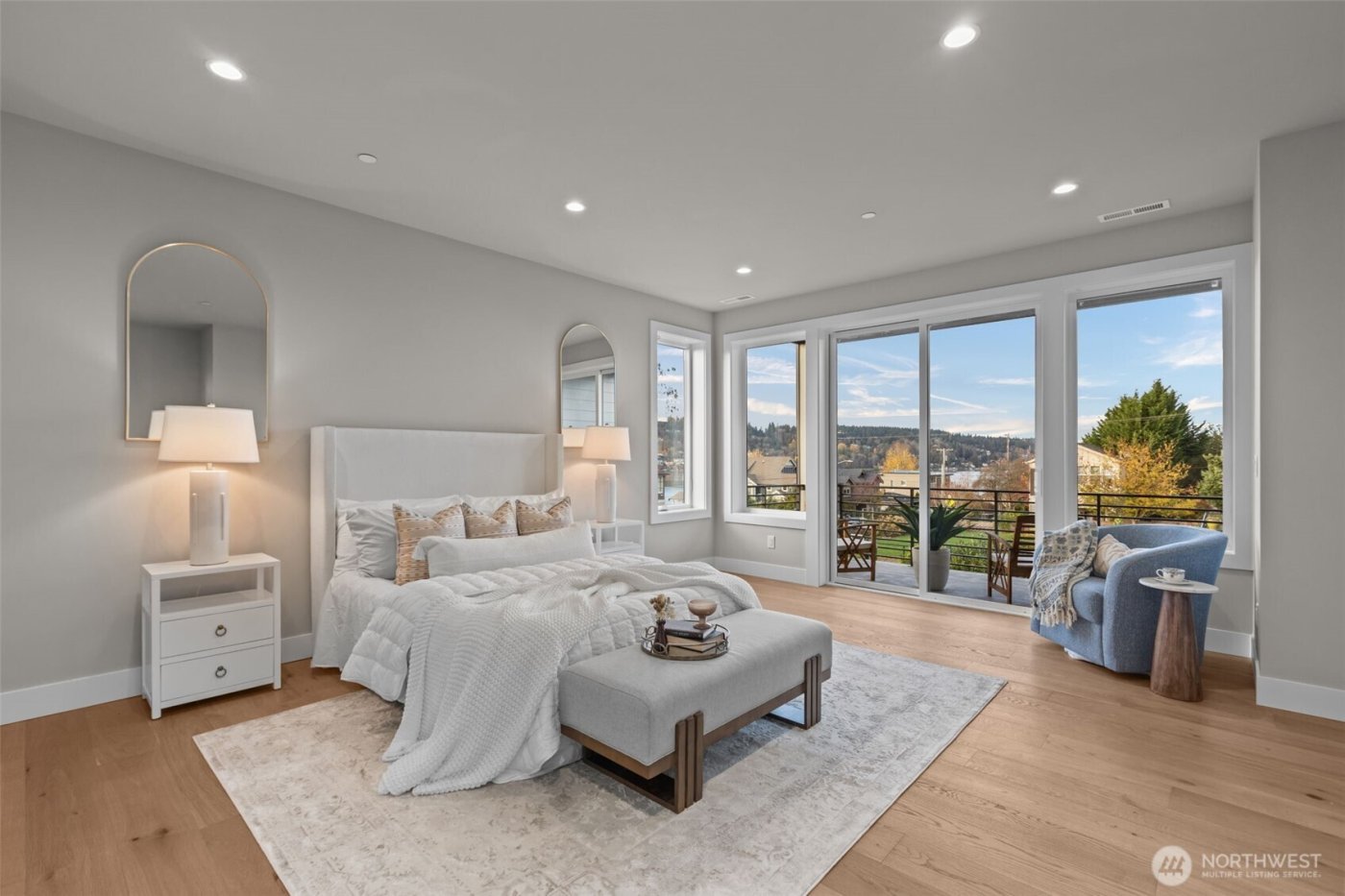 904 N 33rd Place , Renton, WA 98056