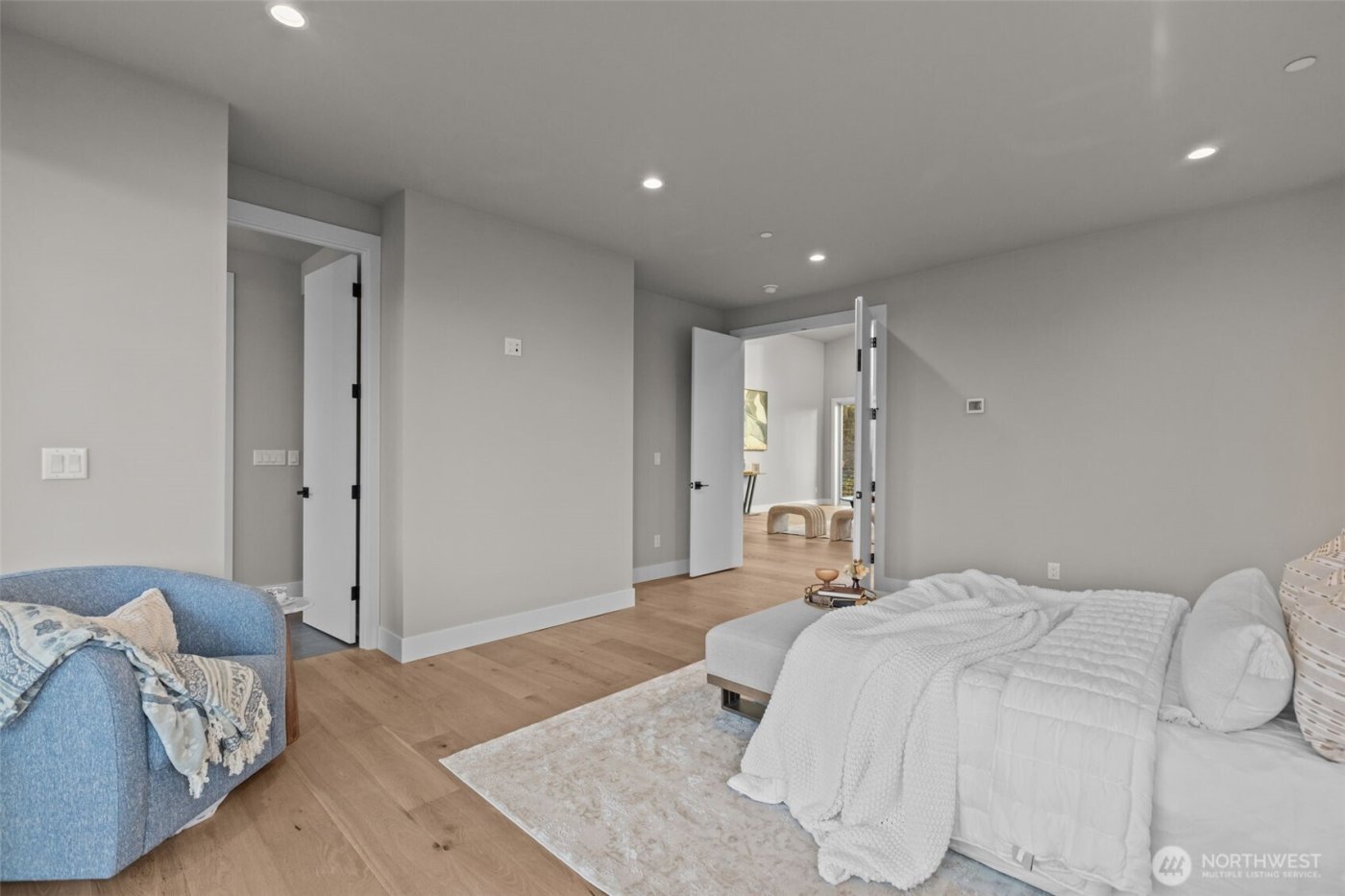 904 N 33rd Place , Renton, WA 98056