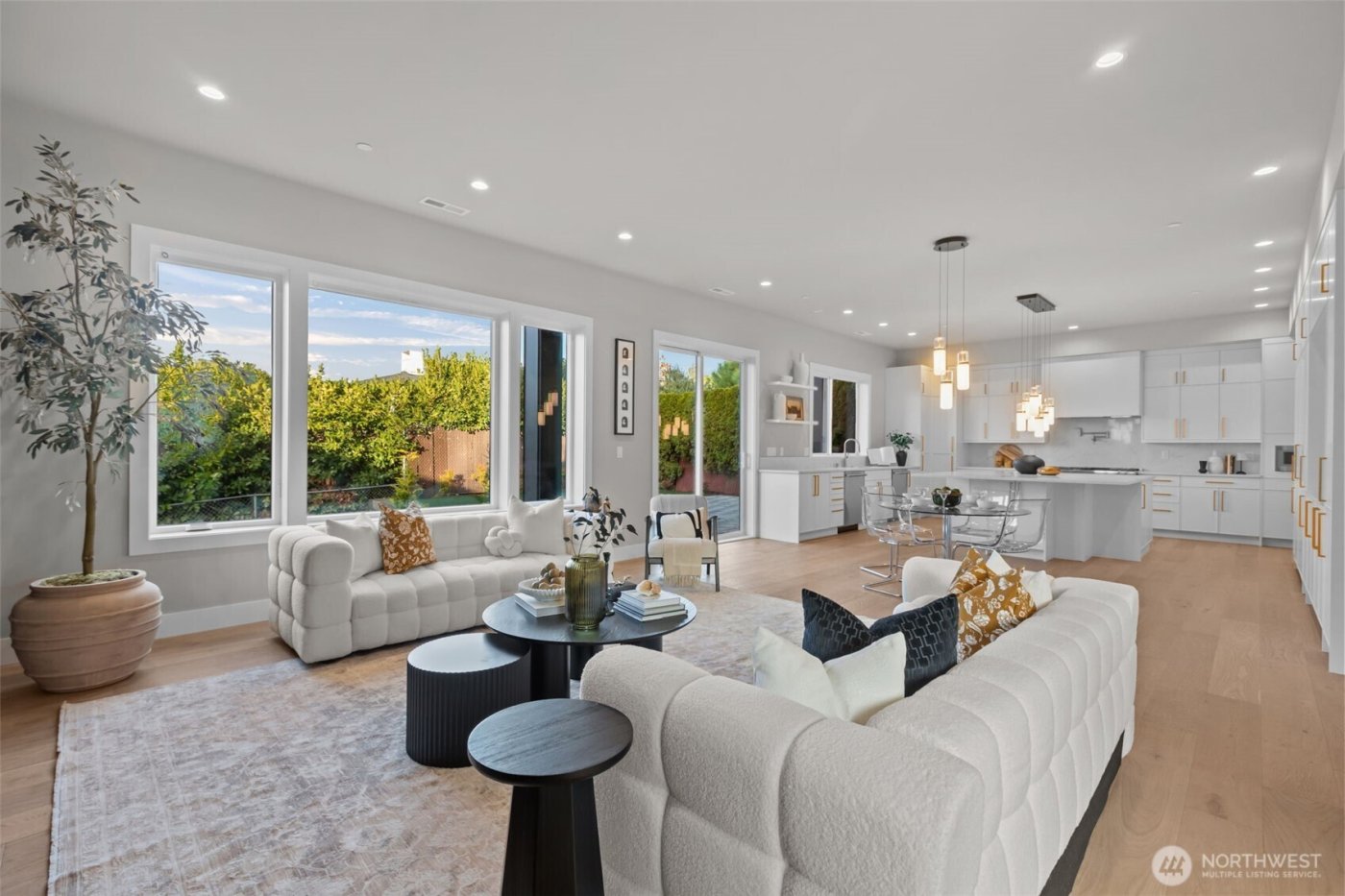 904 N 33rd Place , Renton, WA 98056