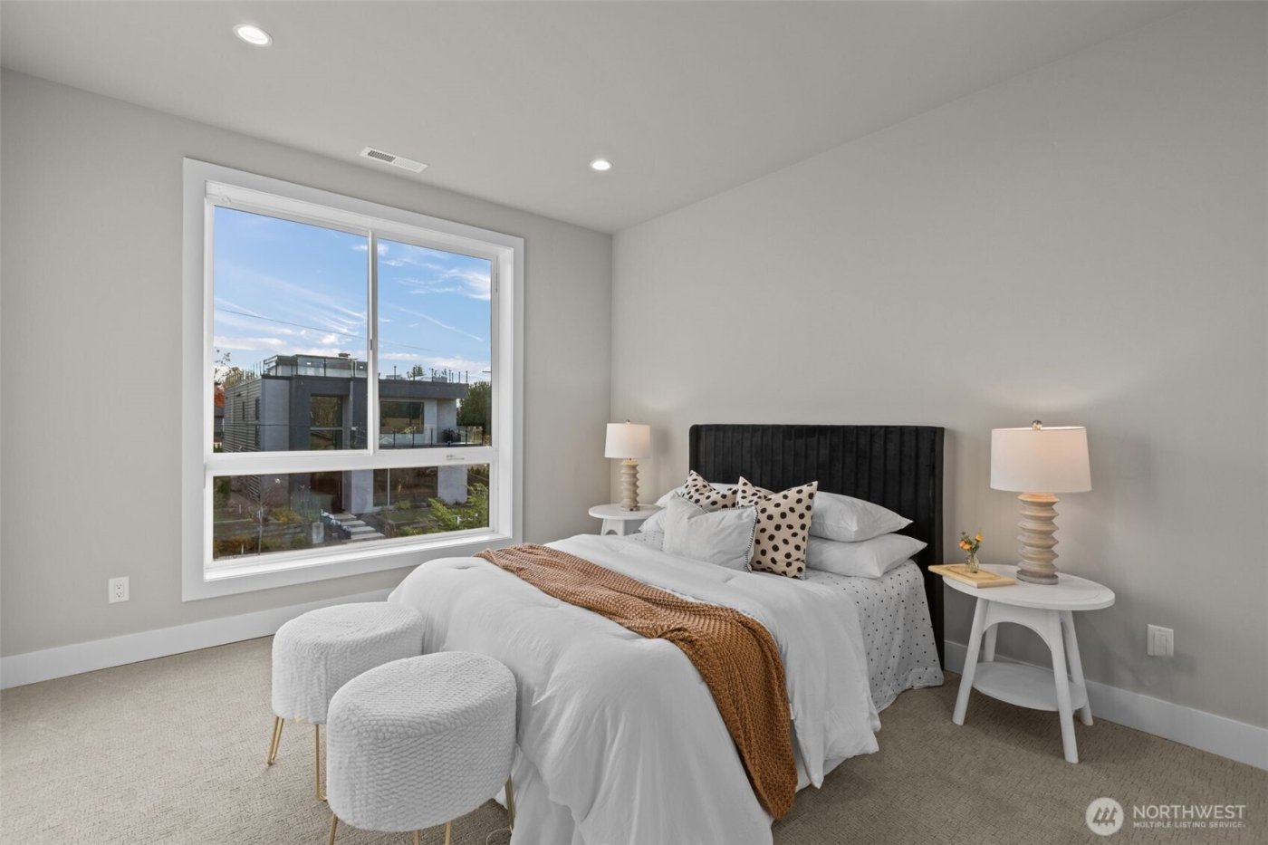 904 N 33rd Place , Renton, WA 98056