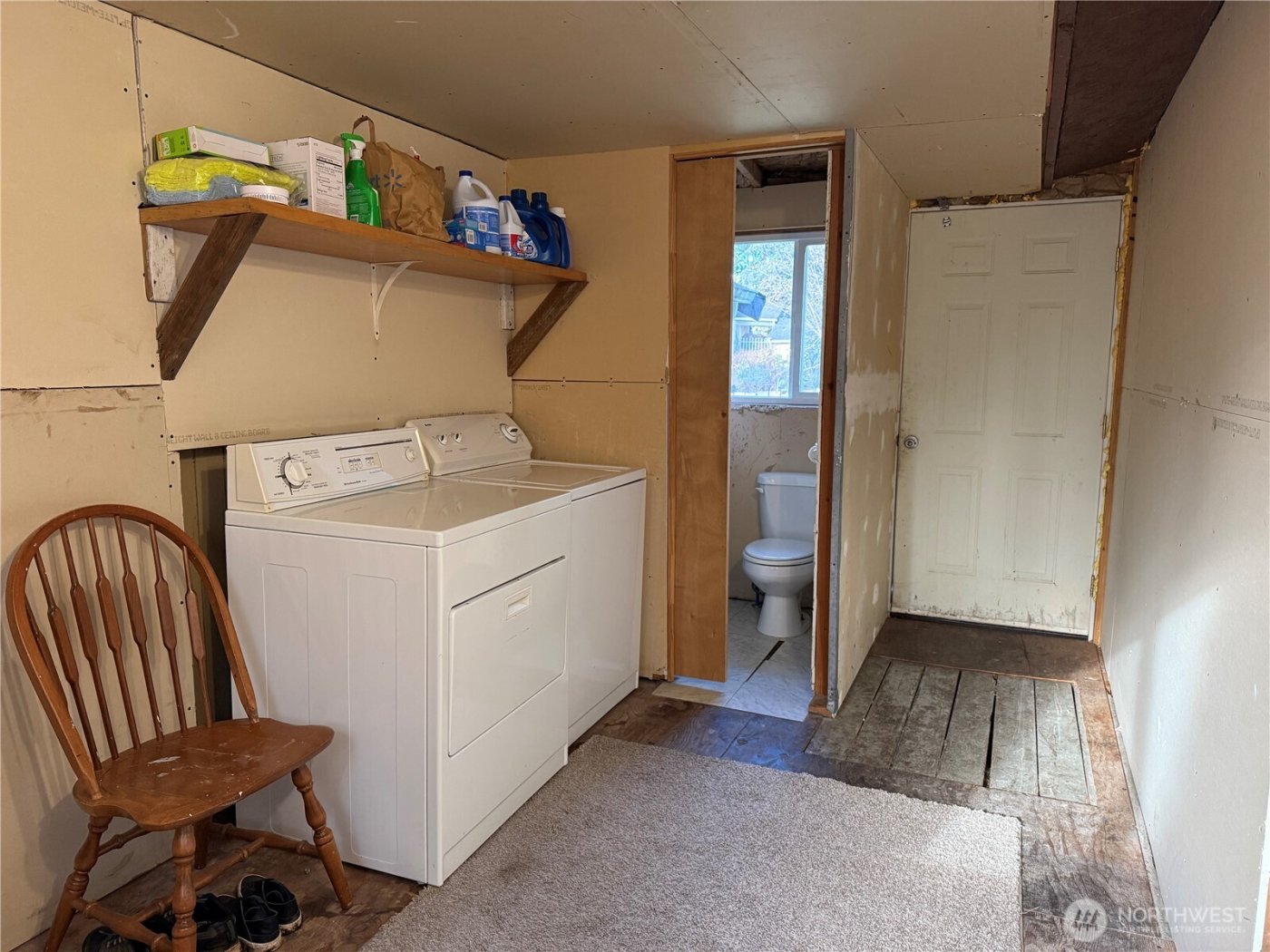 319 E Section Street , Mount Vernon, WA 98273