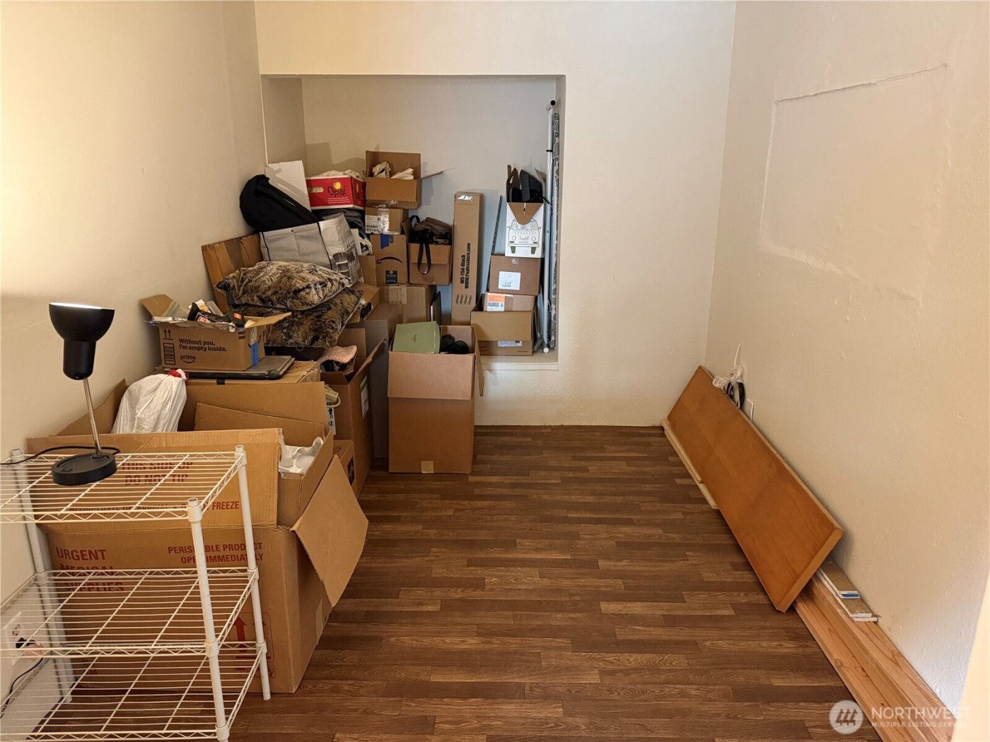 319 E Section Street , Mount Vernon, WA 98273