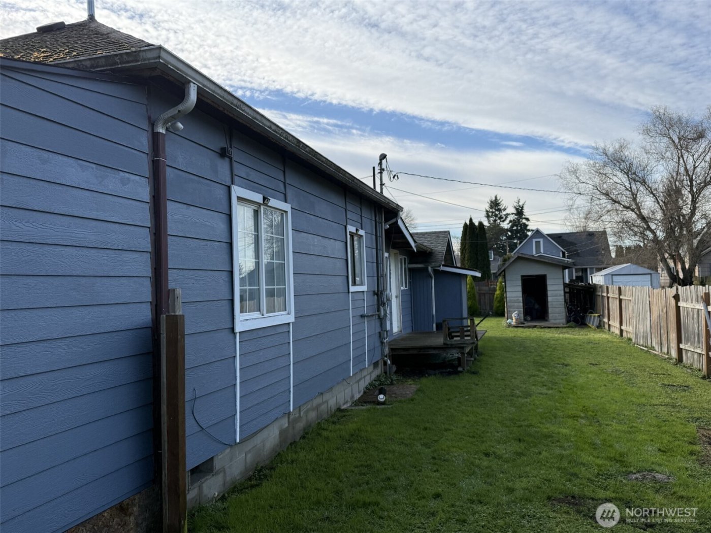 319 E Section Street , Mount Vernon, WA 98273