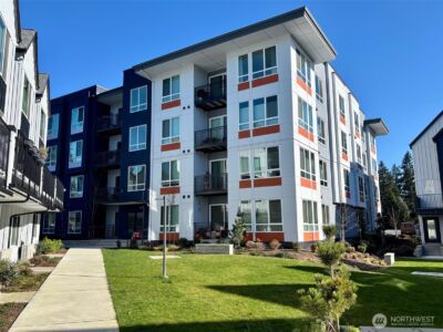 14598 Westminster Way N #107, Shoreline, WA 98133