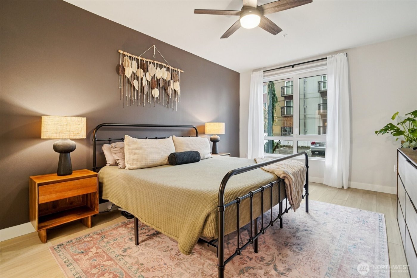 14598 Westminster Way N #107, Shoreline, WA 98133