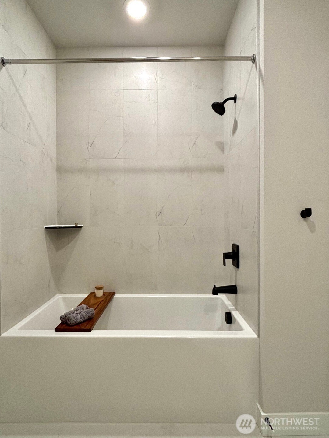 14598 Westminster Way N #107, Shoreline, WA 98133