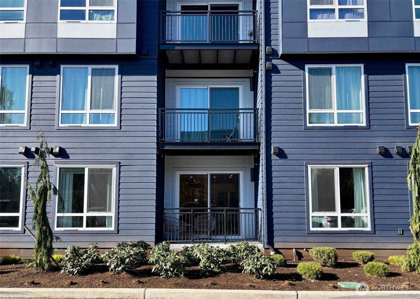 14598 Westminster Way N #107, Shoreline, WA 98133