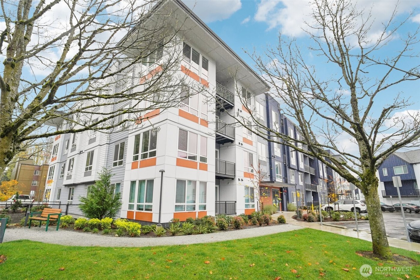 14598 Westminster Way N #107, Shoreline, WA 98133