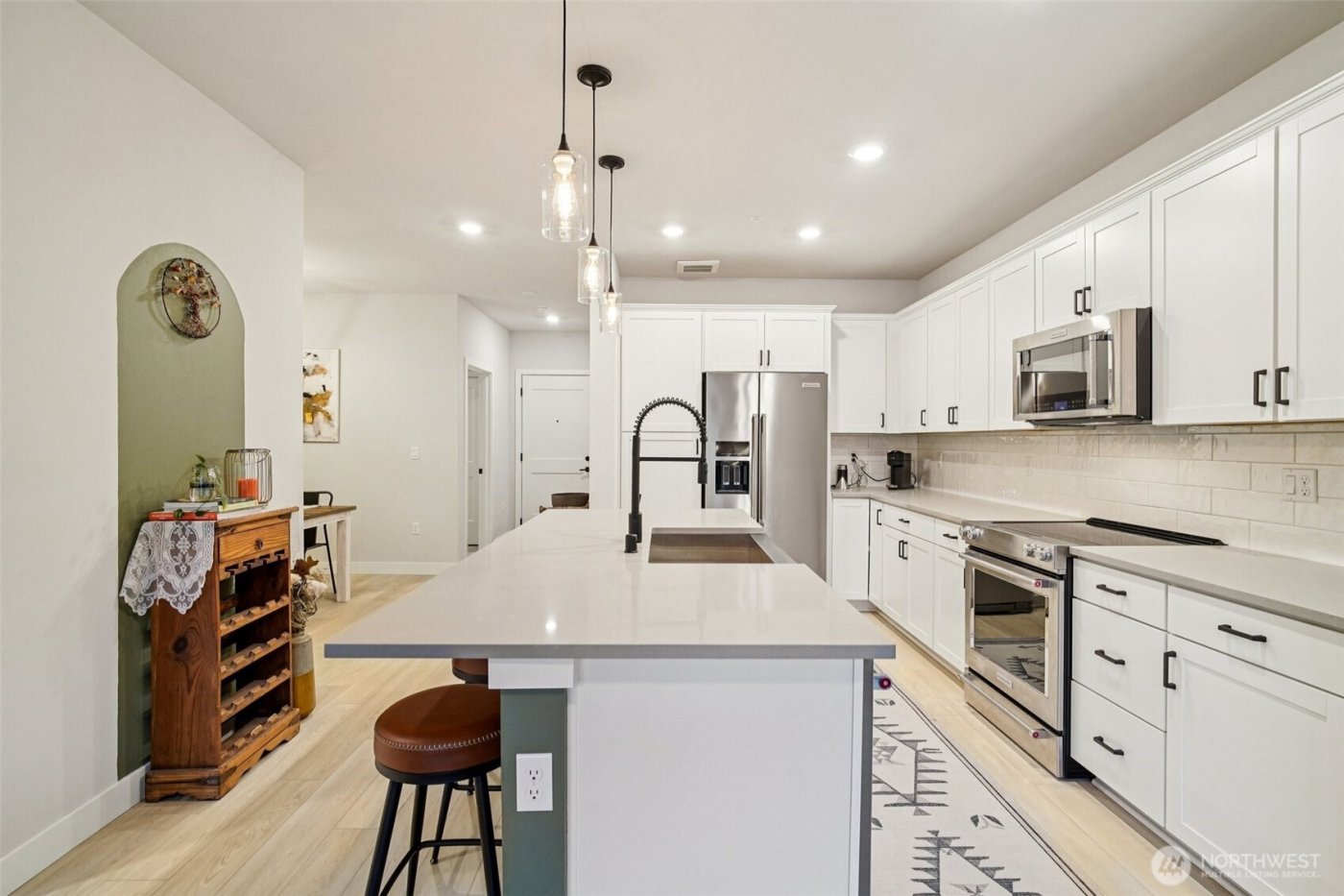 14598 Westminster Way N #107, Shoreline, WA 98133