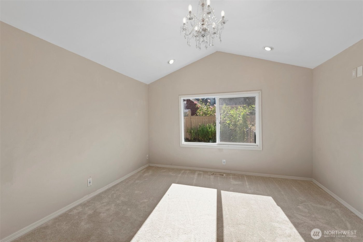 9223 128th Avenue NE, Kirkland, WA 98033