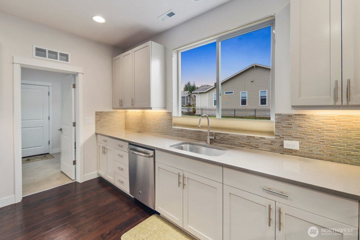 8602 Vashon Drive NE, Lacey, WA 98516-1380