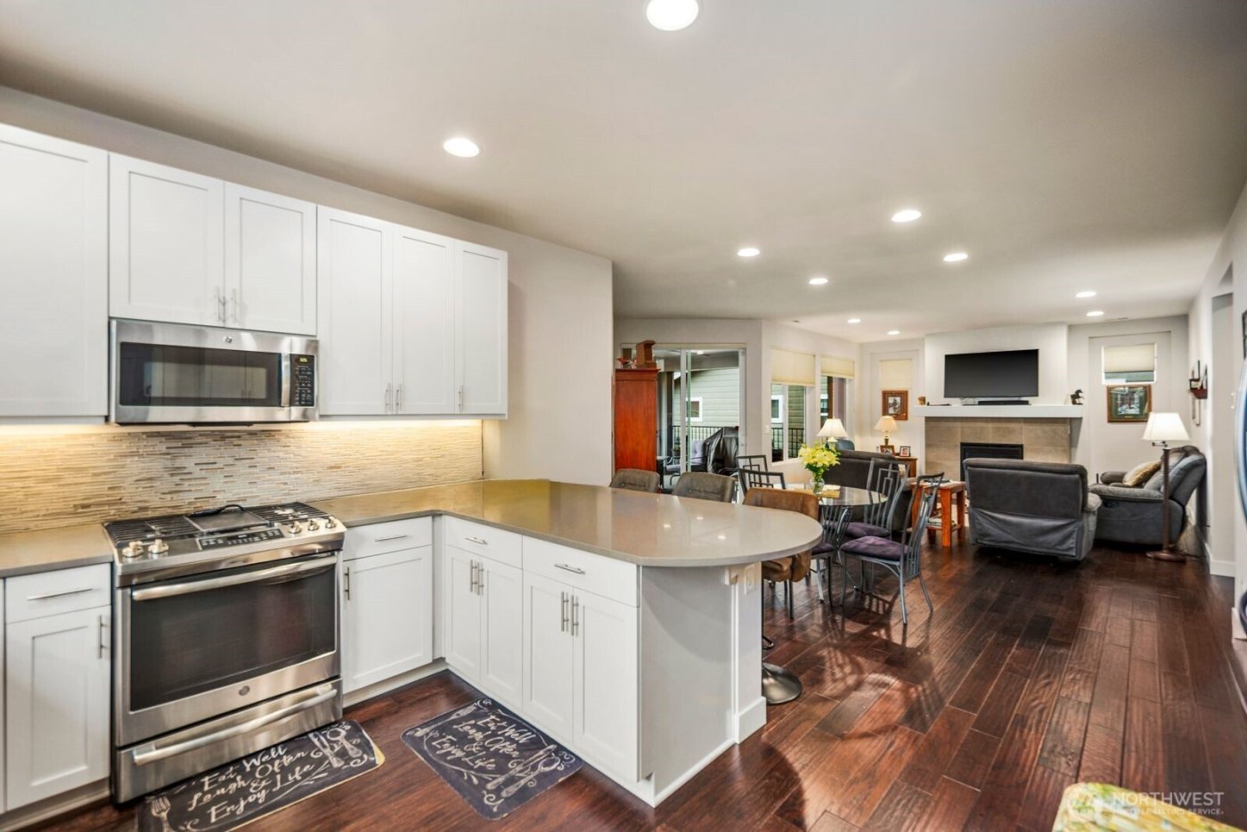 8602 Vashon Drive NE, Lacey, WA 98516-1380